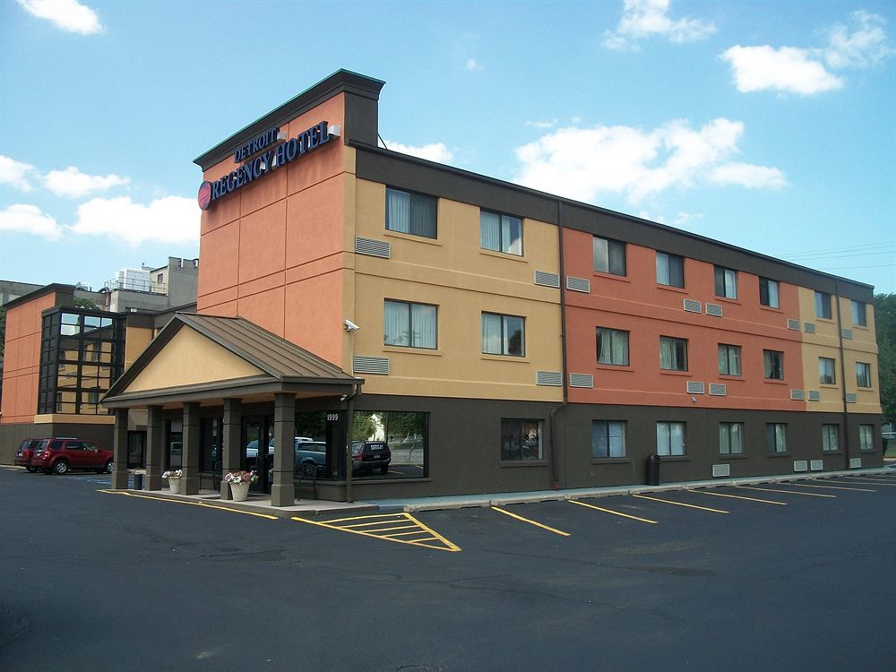 Comfort Inn Downtown Detroit Exterior photo